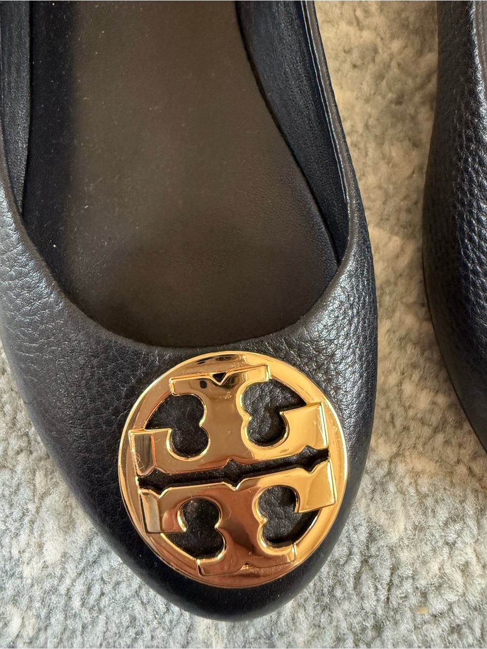 Tory Burch Black Pebbled Leather Chelsea Ballet Flats - Picture 3 of 13